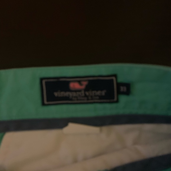 Vineyard Vines Club Shorts - Picture 3 of 3